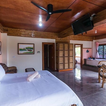 Shenanigans Glamping Resort Zamboanguita  Ngoại thất bức ảnh