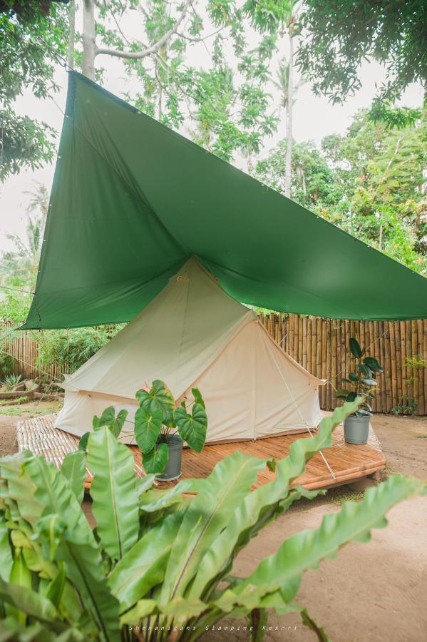 Shenanigans Glamping Resort Zamboanguita  Ngoại thất bức ảnh