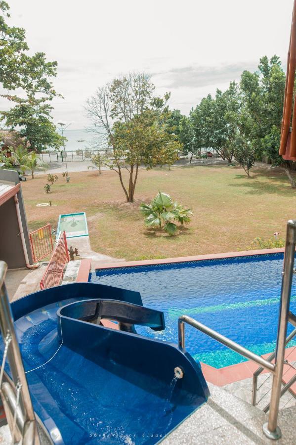 Shenanigans Glamping Resort Zamboanguita  Ngoại thất bức ảnh