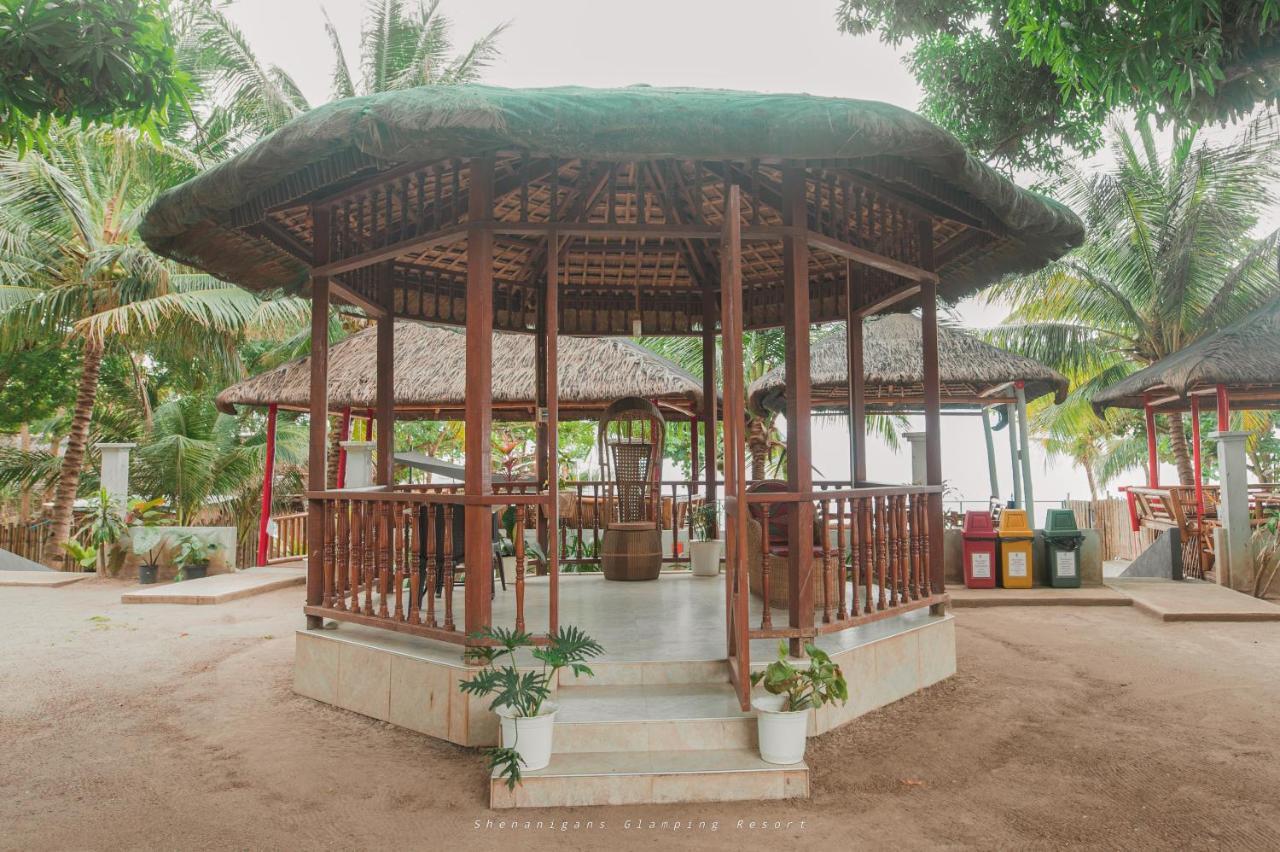 Shenanigans Glamping Resort Zamboanguita  Ngoại thất bức ảnh